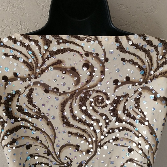 Rave Sparkle Dots & Swirls of Design Top - Picture 5 of 7